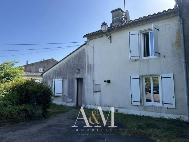 NOUVEAU MAISON DE VILLAGE
