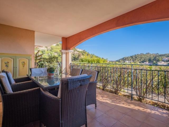 NOUVEAU APPARTEMENT VUE DEGAGEE GOLF