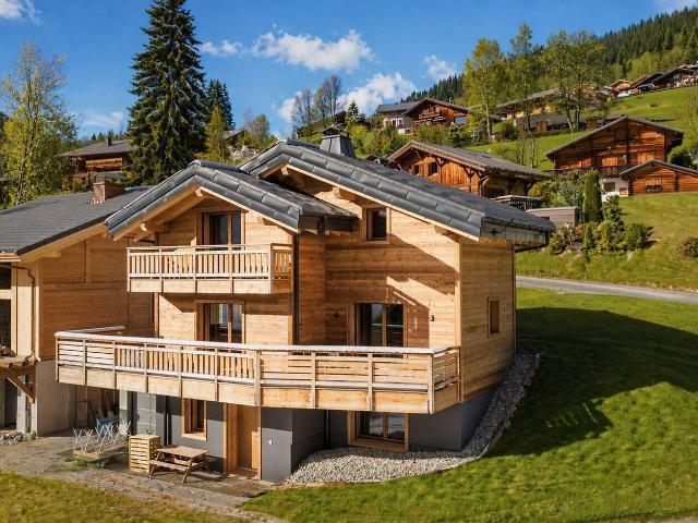 Nouveau chalet de 3 chambres Vues à couper le souffle sur. 169m² La Côte d'Arbroz