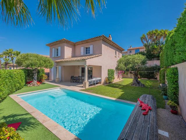 Nouveau Charmante villa domaine privé 125m² Sainte Maxime