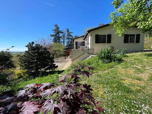 NOUVEAU EN EXCLUSIVITE Maison et terrain avec vue exceptionnelle sur les coteaux de Corbarieu