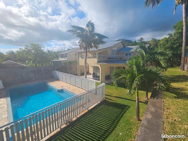 NOUVEAU PRIX Grande villa avec piscine, Piton St Leu