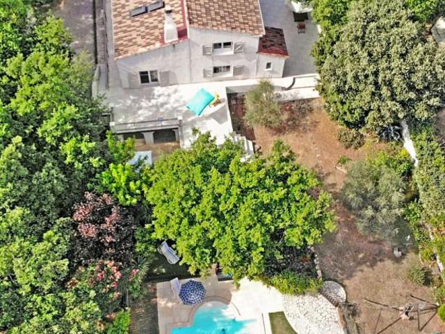 Magnifique villa 213 m² piscine 10x6 terrain 1 800 m² Pourrieres 83139
