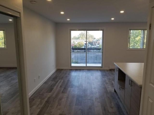 Nouveau 4 1/2 à louer Greenfield Park Longueuil Rive Sud 1er août