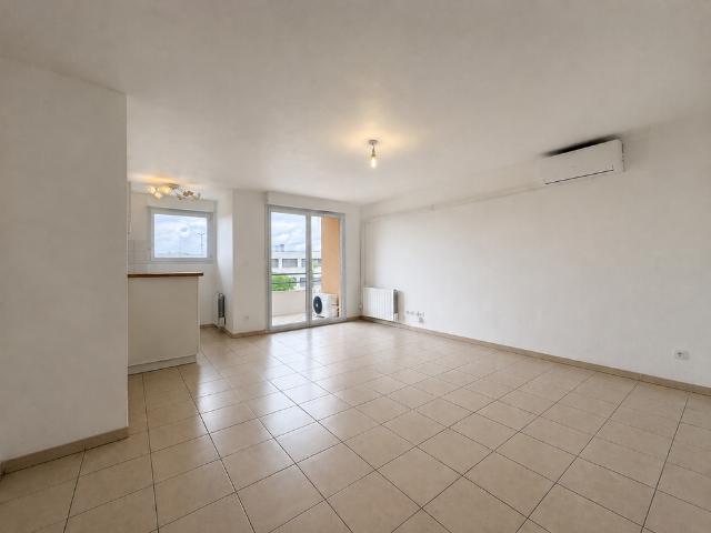 Nouveauté Appartement T2 Grigny 45m² Balcon + Climatisation Grigny sur Rhône 69520 Le bien en vidéo