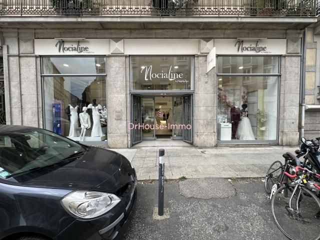 Nouveauté Exclusif: Vente de murs Commerciaux Spacieux