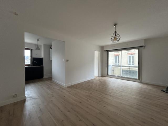 NOUVEAUTE EXCLUSIVITE RENNES/THABOR APPARTEMENT 2 PIECES RENOVE AVEC PARKING