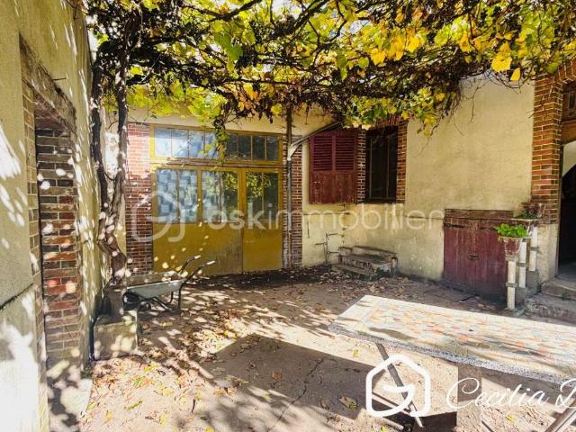 Opportunité rare pour cette Maison de caractère à fort potentiel