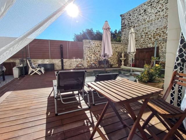 Nouveaute: Maison Bourgeoise D'exception Avec Piscine 209m² Le Pouget