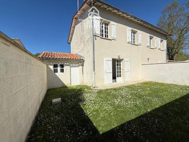 NOUVEAUTE: Maison 3 chambres de 81 m2 avec jardin Environ