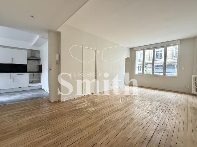 NOUVEAUTÉ SMITH: APPARTEMENT 2 PIÈCES / 1 CHAMBRE