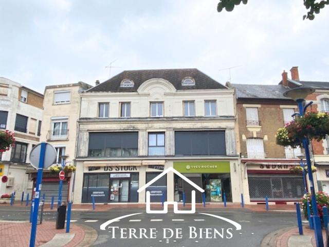 Nouveauté Spacieux duplex de plus de 150 m2 avec terrasse en plein centre ville de Chauny