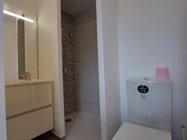 NOUVEAUTÉ: Studio meublé tout équipé en résidence Coliving à Chambéry avec parking couvert