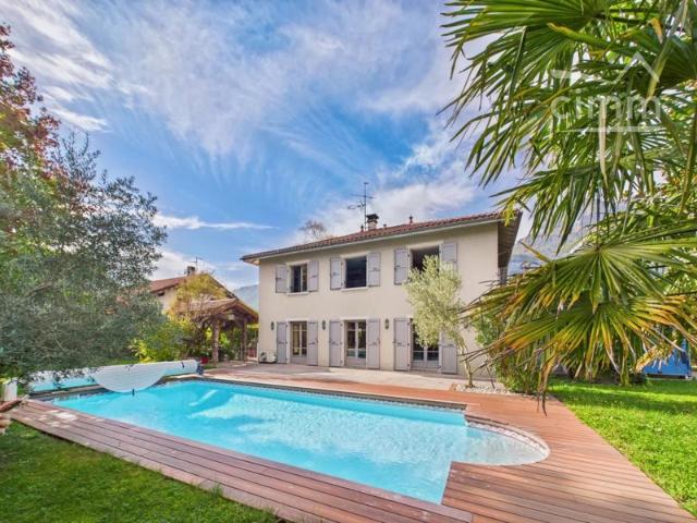 Nouveauté sur Crolles / Maison individuelle avec piscine