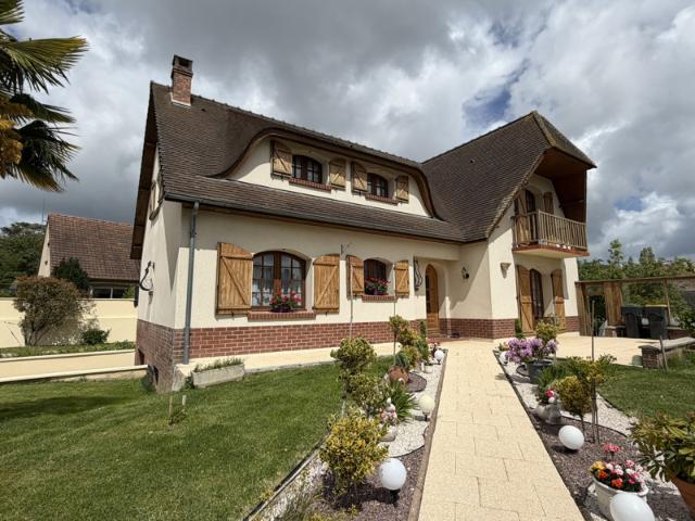 NOUVEAUTE: PAVILLON FAMILIAL AVEC TOUT LE CONFORT EN RDC ET