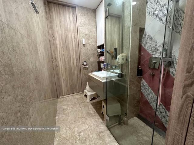 Nouvel 18 D10, Condominium