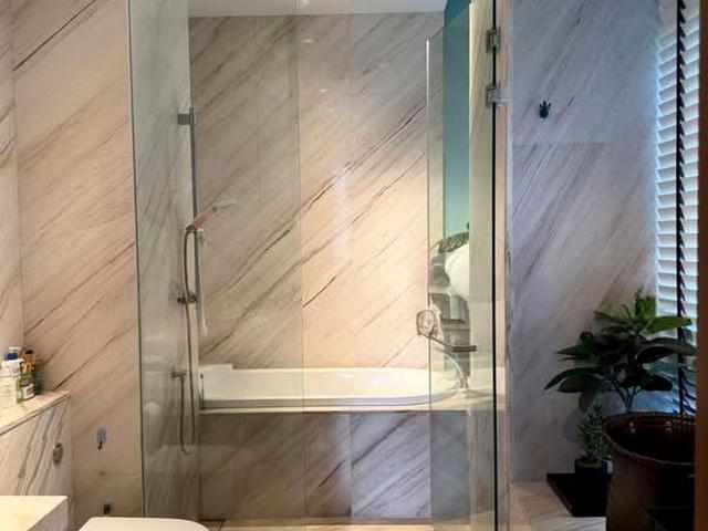 Nouvel 18 D10, Condominium