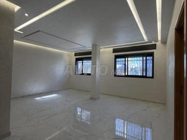 Nouvel appartement à louer à Ahlan avec 3 chambres