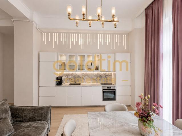 NOU / SUPERB / MOBILAT SI UTlLAT / BALCON / LOC DE PARCARE