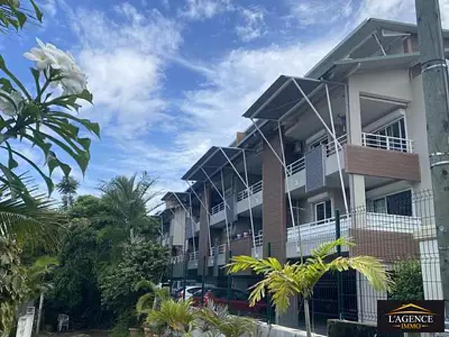 Nouméa 98800 Achat / Vente appartement 3 pièces t3 au dernier étage terrasse