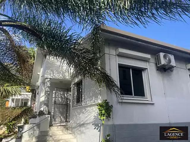 Nouméa 98800 Achat / Vente divers 4 pièces parking