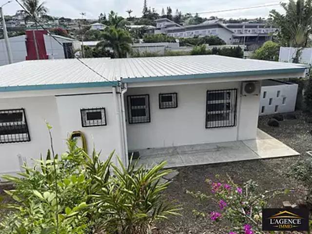Nouméa 98800 Achat / Vente divers 5 pièces
