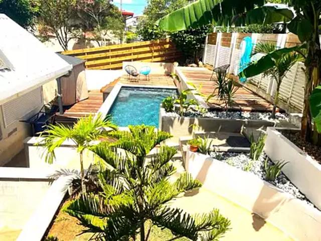 Nouméa 98800 Achat / Vente maison 4 pièces t4 piscine parking