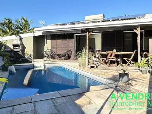 Nouméa 98800 Achat / Vente maison 4 pièces t4 piscine terrasse