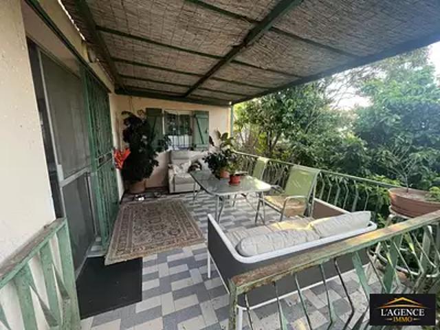 Nouméa 98800 Achat / Vente maison 5 pièces t5 piscine