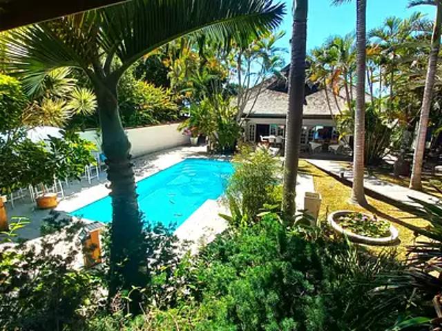 Nouméa 98800 Achat / Vente maison 5 pièces t5 piscine terrasse