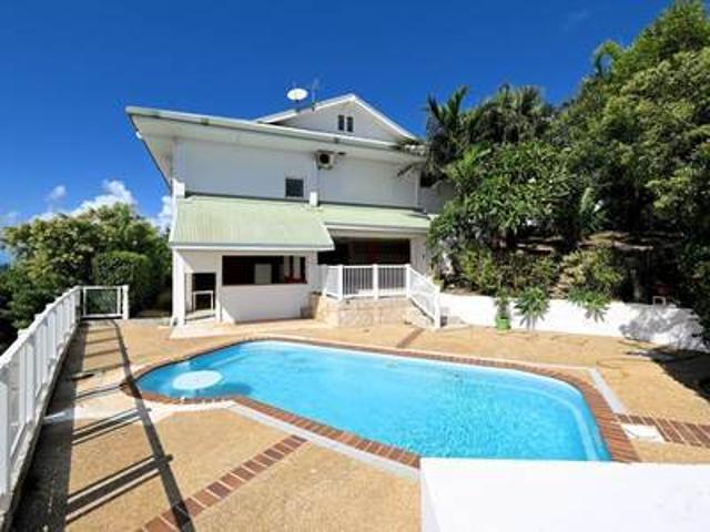 Nouméa 98800 Achat / Vente maison 5 pièces t5 terrasse parking