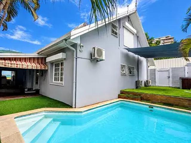 Nouméa 98800 Location maison 6 pièces t6 piscine terrasse