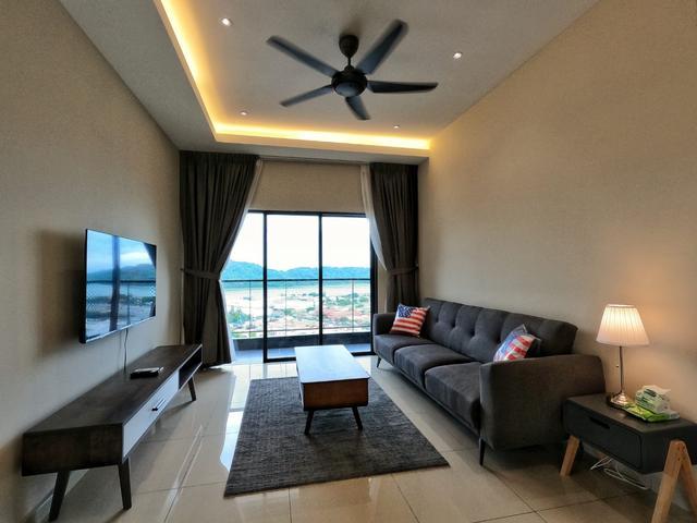 Novus Near Queensbay Nice Fully Furnished with WiFi 2 Carparks