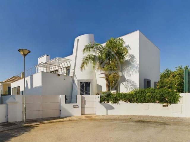 Nova Moradia de 5 Quartos à Venda no Centro de Tavira, Tavira, Town centre