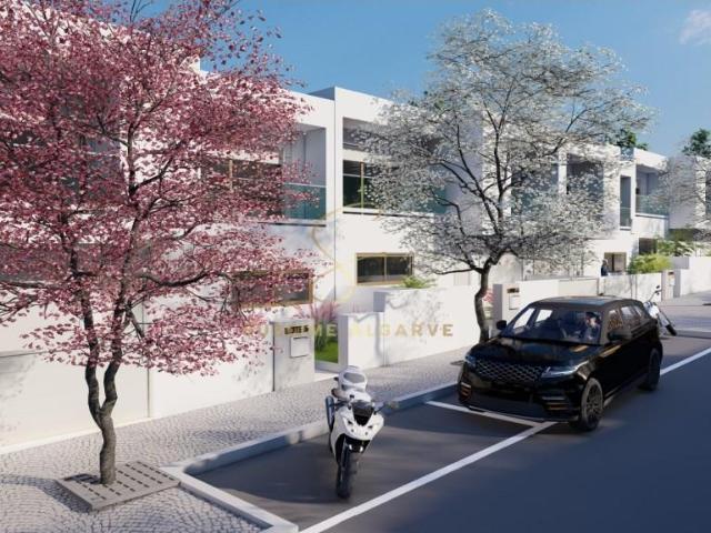 Nova Moradia moderna com piscina e garagem em Almádena, Prai. 187m² Luz