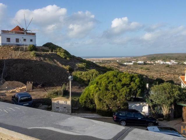 Nova Moradia T2+1 Duplex com Vista Mar na Aldeia da Carrapateira | 26064039187