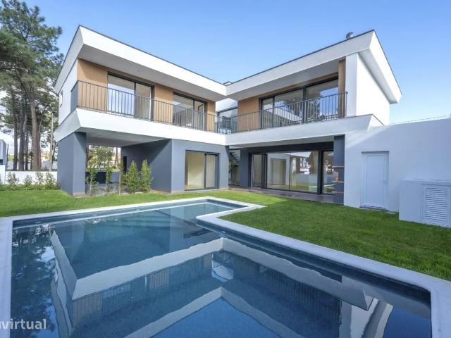 Nova Moradia T4 Foros de Amora