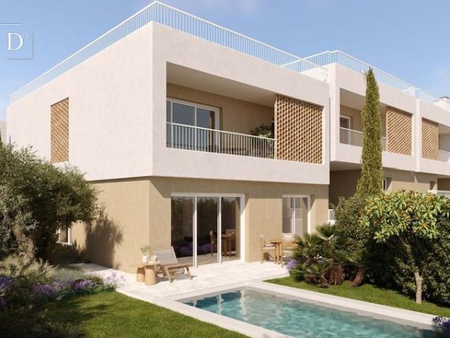 Novas moradias contemporâneas com 3 quartos, piscina e jacuz. 274m² Ferragudo