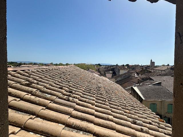 Noves Bel appartement duplex de 5 pièces avec parking dans. 129m² Noves