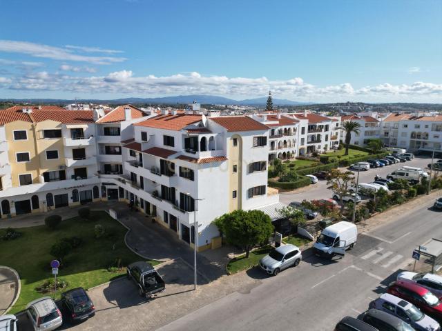 #NOVIDADE# Apartamento Renovado com muita luz natural T2 em Lagos, Faro