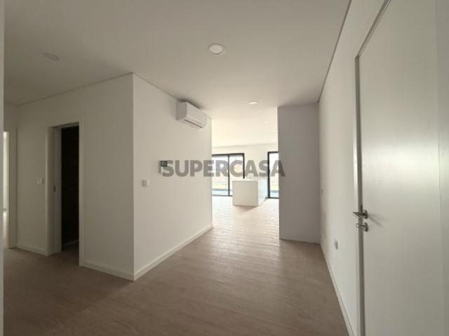 Novidade no mercado ! Apartamento T3 com terraço Aveiro / Esgueira