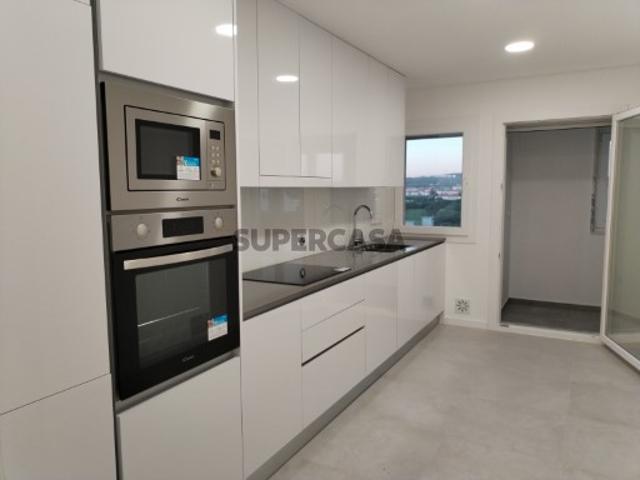 Novo, a Estrear,Casas do Lago,T3 com Box