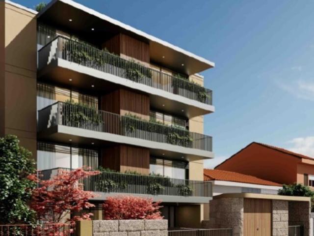 Novo Apartamento T4 duplex em Custóias