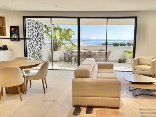 NOVO | Apartamento T3 com Vista Mar Incrível