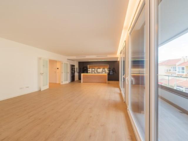 Novo Apartamento T3 De Luxo Perto do Mar com 2 Garagens Box