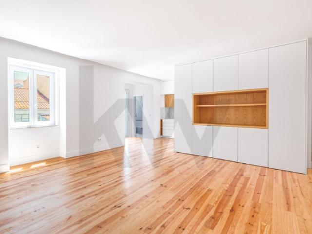 NOVO | T3 Duplex com 2 Terraços | Totalmente Remodelado | Graça | Rua Senhora do Monte