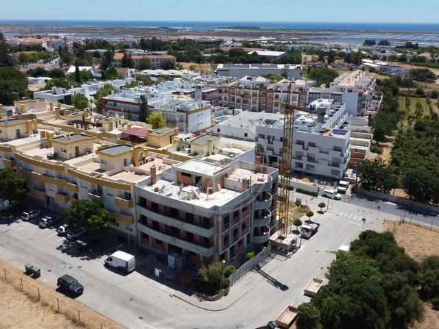 Novos Apartamentos à Venda com Garagem e Piscina no Telhado 0m² Tavira Santa Maria