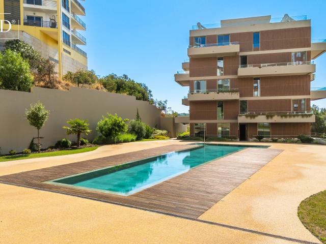 Novos apartamentos modernos com vista mar e piscina