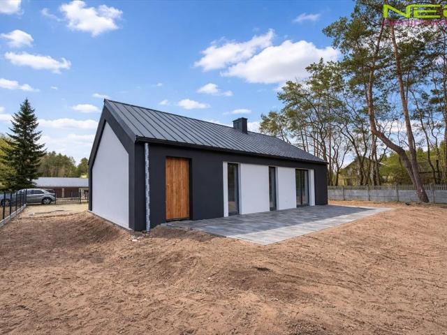 Nowy dom 92 m² z dużą działką i tarasem w Cygance