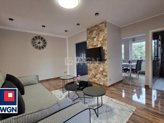Nowy, słoneczny apartament 75 m2 z tarasem i parkingiem
